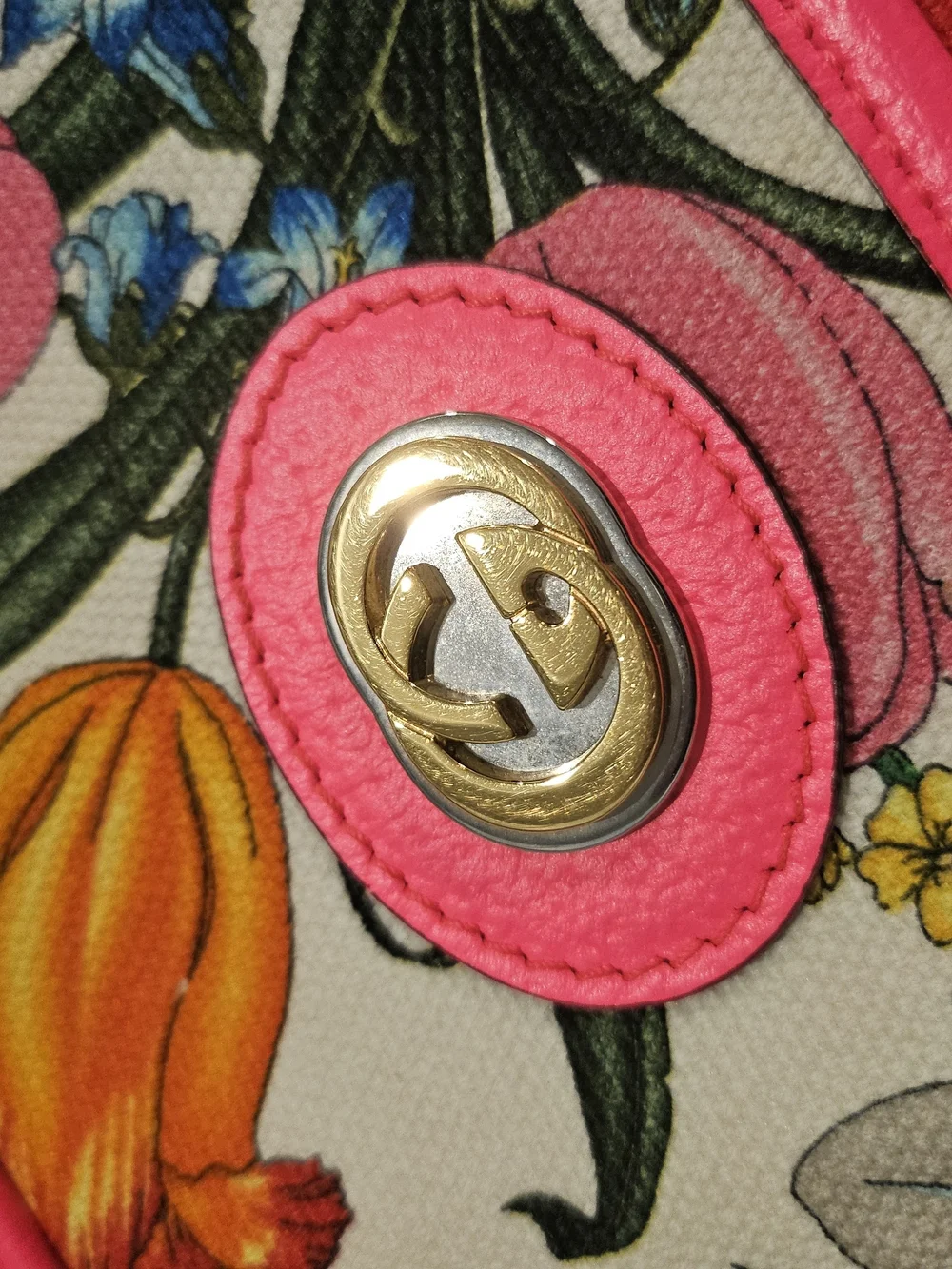 Gucci 100% authentic